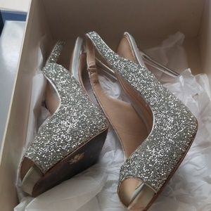 Vince Camuto Imagine line Heels 😍